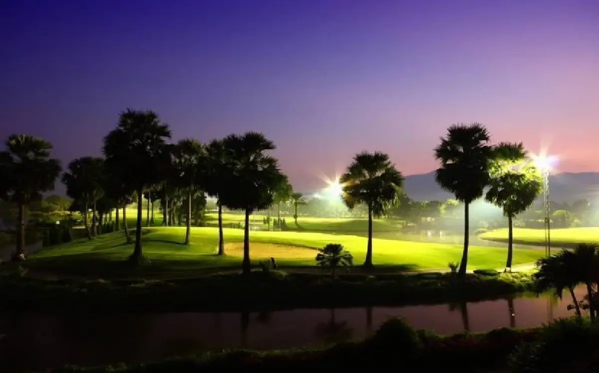 สนามกอล์ฟกรีนวัลเล่ย์เชียงใหม่ "ไนท์กอล์ฟ" แห่งเดียวในภาคเหนือ