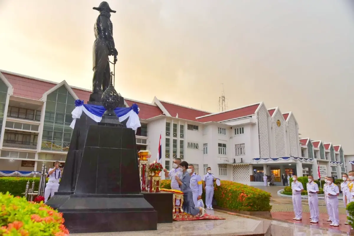 ผบ.ทร. อำลาหน่วยขึ้นตรง ทร. เปรียบทหารเกษียณ นำพาเรือฝ่าพายุ จนถึงที่หมาย