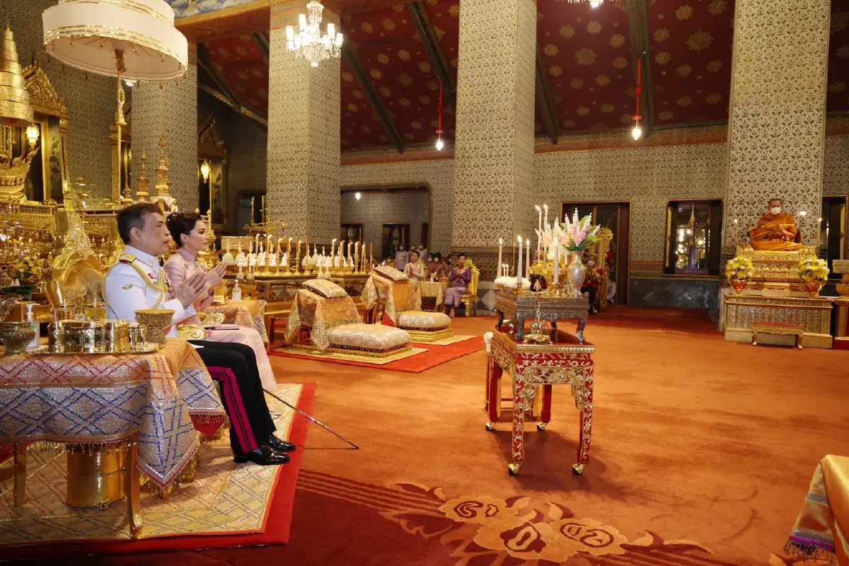 ในหลวง ทรงบำเพ็ญพระราชกุศล วันปิยมหาราช พุทธศักราช 2565