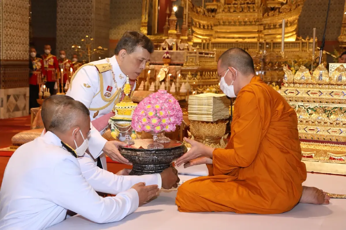 ในหลวง ทรงบำเพ็ญพระราชกุศล วันปิยมหาราช พุทธศักราช 2565