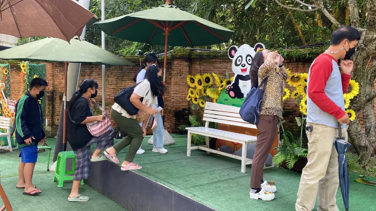 วันหยุดยาว สวนสัตว์เชียงใหม่คึกคักผู้ปกครองแห่พาลูกมาเที่ยว