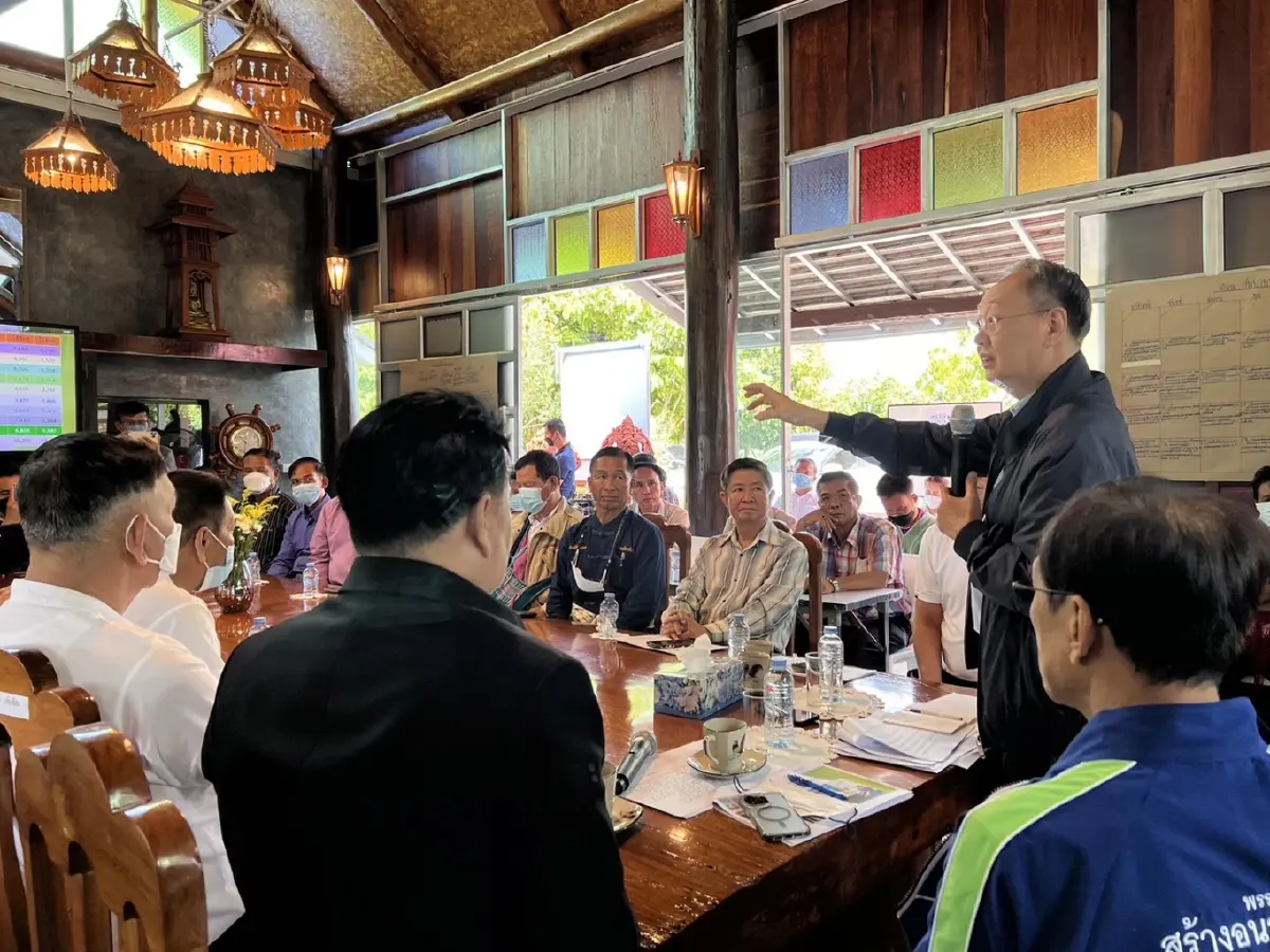 “สนธิรัตน์”แอ่วลำพูน หาทางแก้ปัญหาราคาลำไย