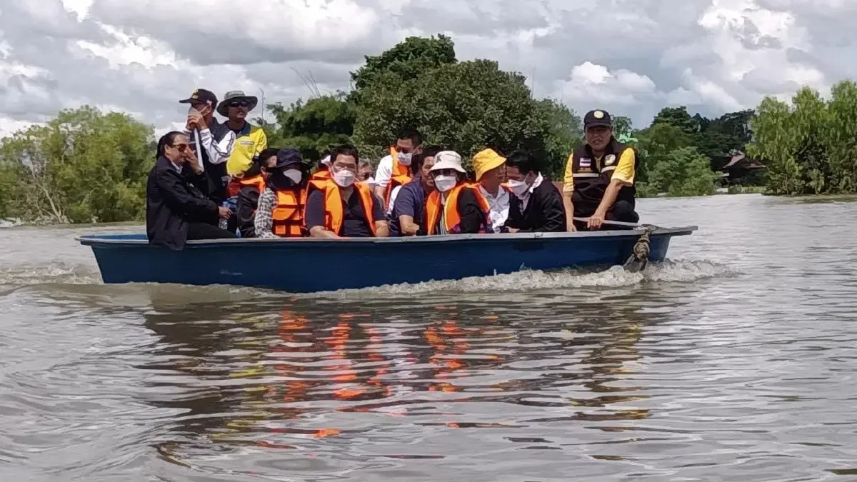 “สนธิรัตน์”วอนกกต.ผ่อนกฎเหล็ก 180 เปิดทางช่วยชาวบ้านคลายทุกข์น้ำท่วม