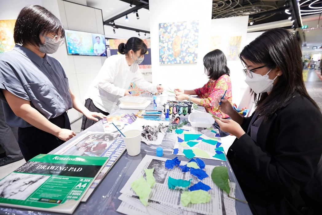 White Canvas CAMBODIA นิทรรศการภาพวาดศิลปินรุ่นใหม่กัมพูชา