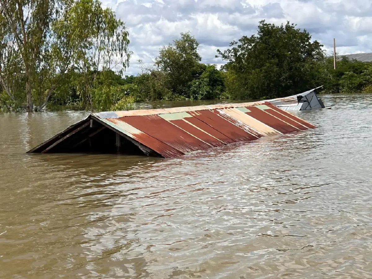 “สนธิรัตน์”วอนกกต.ผ่อนกฎเหล็ก 180 เปิดทางช่วยชาวบ้านคลายทุกข์น้ำท่วม