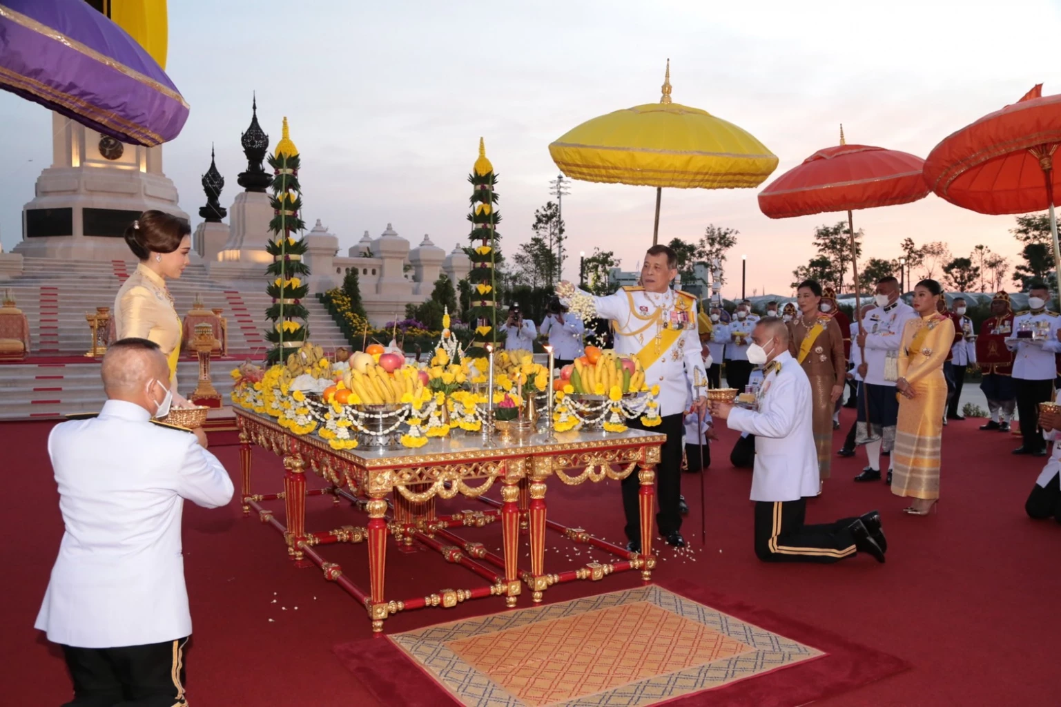 qiPCqvWitAsDTY8IoeUC ในหลวง ทรงเปิด 'พระบรมราชานุสาวรีย์ ร.9'