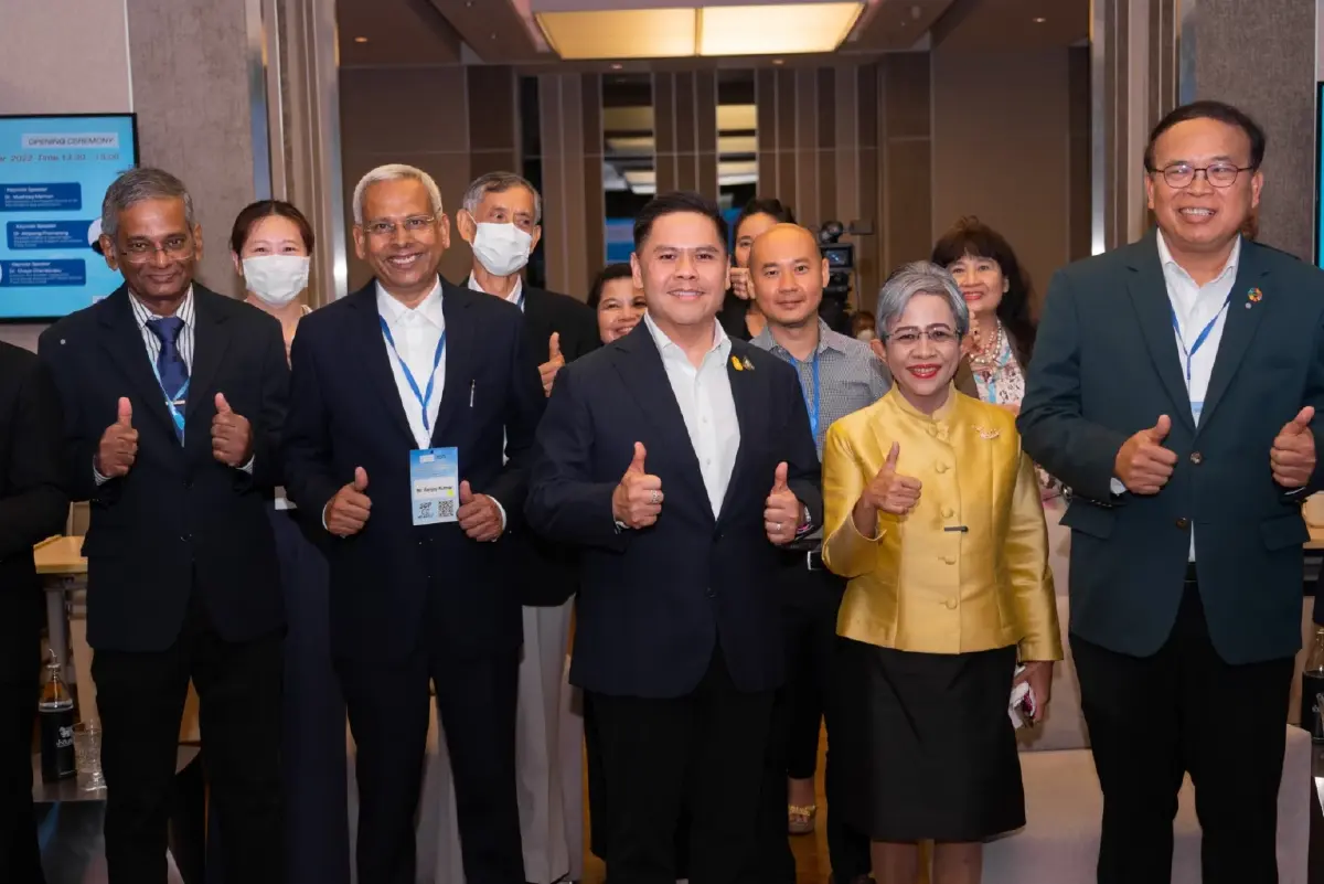 "วราวุธ"  แนะภาคอุตสาหกรรมปรับเปลี่ยนการผลิตเป็นมิตรกับสิ่งแวดล้อม มุ่งสู่เศรษฐกิจหมุนเวียนในระดับภูมิภาคเอเชียแปซิฟิก สู่เป้าหมาย Net Zero GHG พร้อมเดินหน้าตีกรอบขยะอิเล็กทรอนิกส์ของไทยภายในปี 2025
