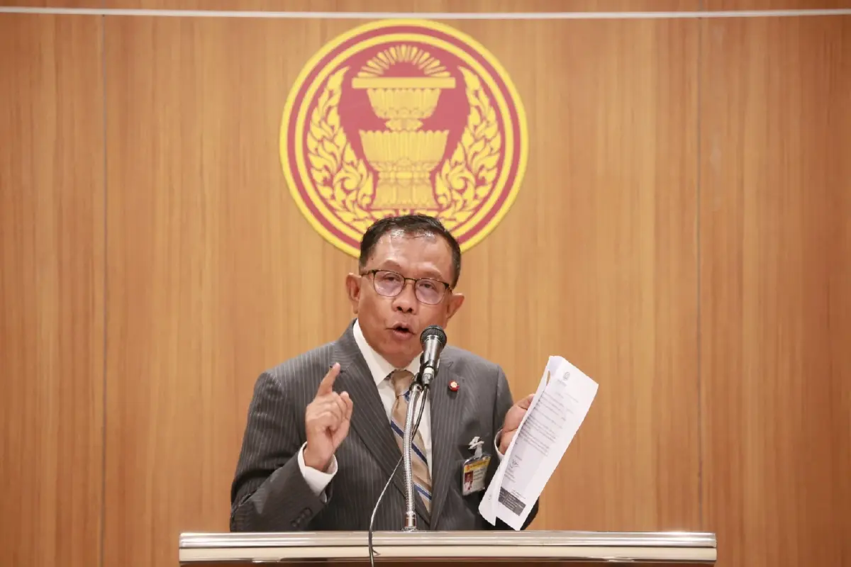 ศึก“กัญชา”เดิมพัน ภท.-ปชป.  สัญญาณ“รัฐ-ส.ว.”คว่ำนโยบาย