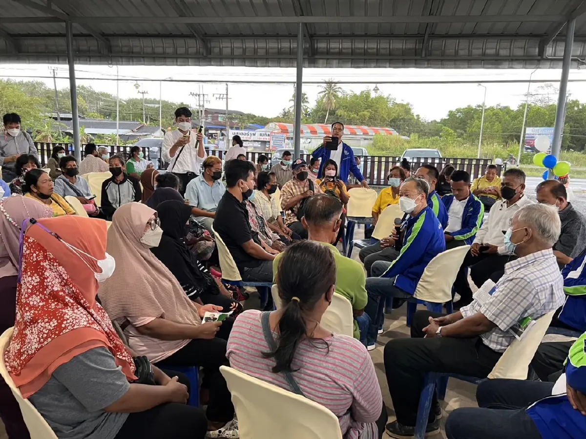 "สนธิรัตน์" เปิดศูนย์เลือกตั้งสร้างอนาคตไทย จังหวัดตราด