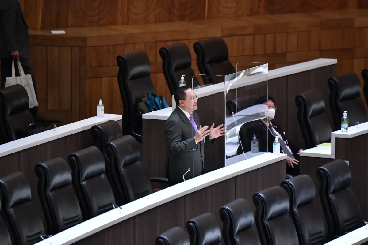 "ส.ว." ยื้อ “ญัตติประชามติ”  “รัฐบาล” ไม่จริงใจแก้ “รธน.60”