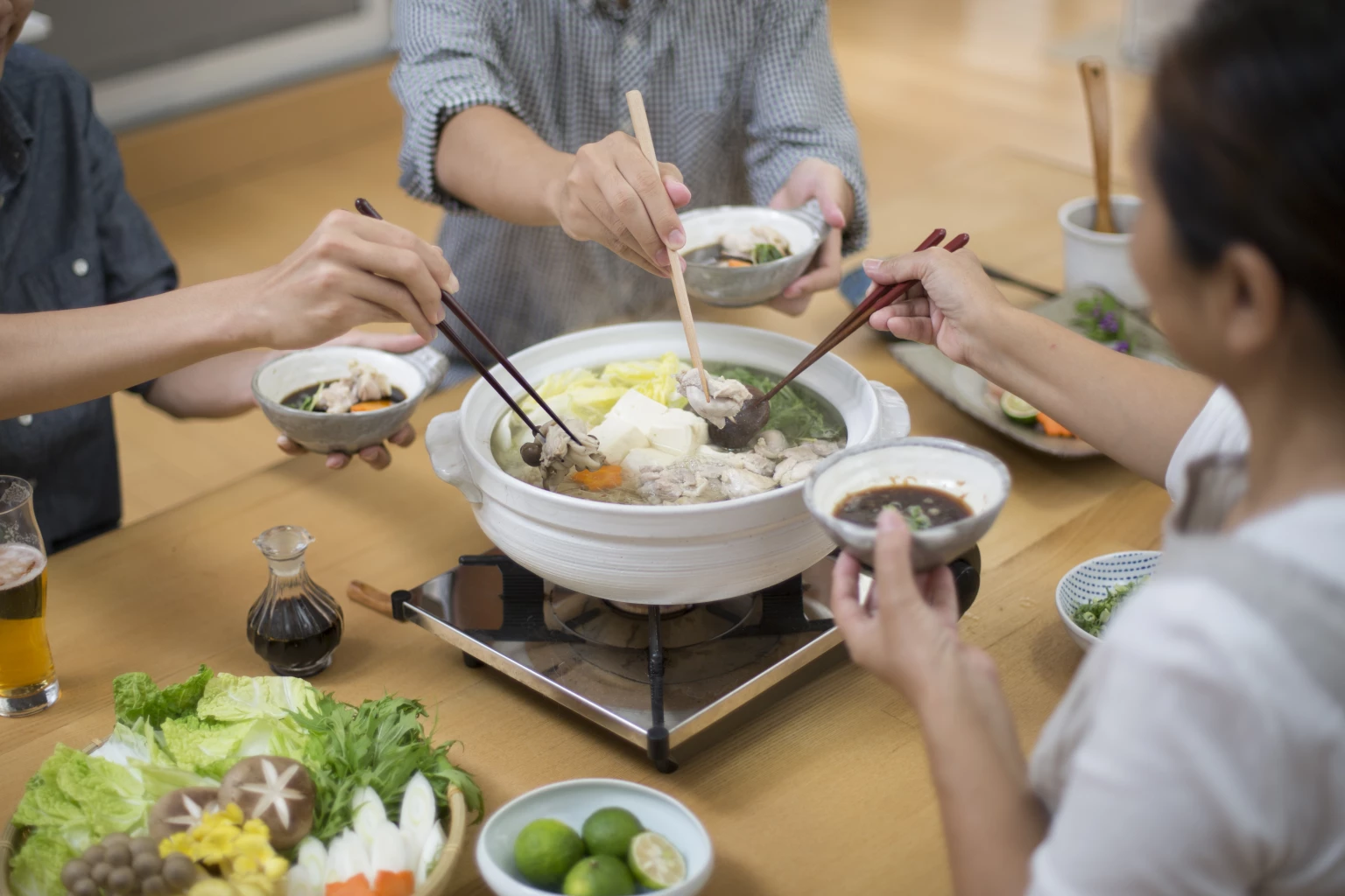 รู้จัก "หม้อไฟนาเบะ" มื้อง่ายๆ สไตล์ญี่ปุ่น เพลิดเพลินได้ทั้งครอบครัว