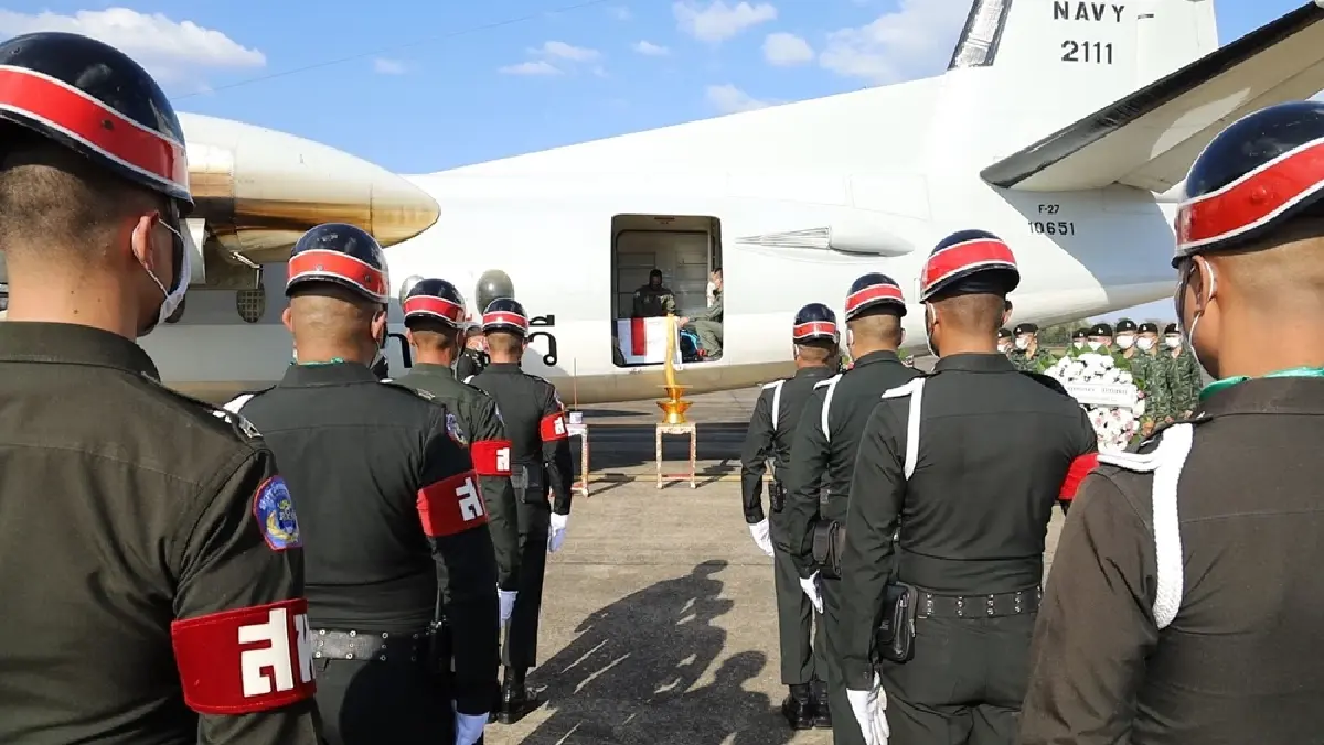 เคลื่อนร่าง "จ่าเอกบุญเลิศ" กำลังพล "เรือหลวงสุโขทัย" ถึงบ้านเกิด จ.บึงกาฬ