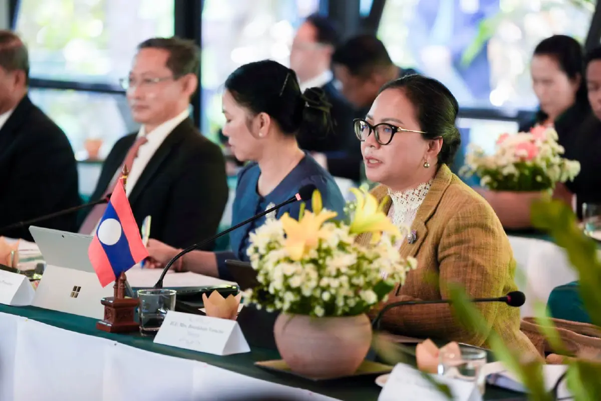 “วราวุธ” ร่วมวางศิลาฤกษ์ “โครงการสร้างสวนรุกขชาติไทย – ลาว” ที่นครเวียงจันทน์ สปป.ลาว พร้อมแลกเปลี่ยนความร่วมมือแก้ไขปัญหาสภาวะโลกร้อน