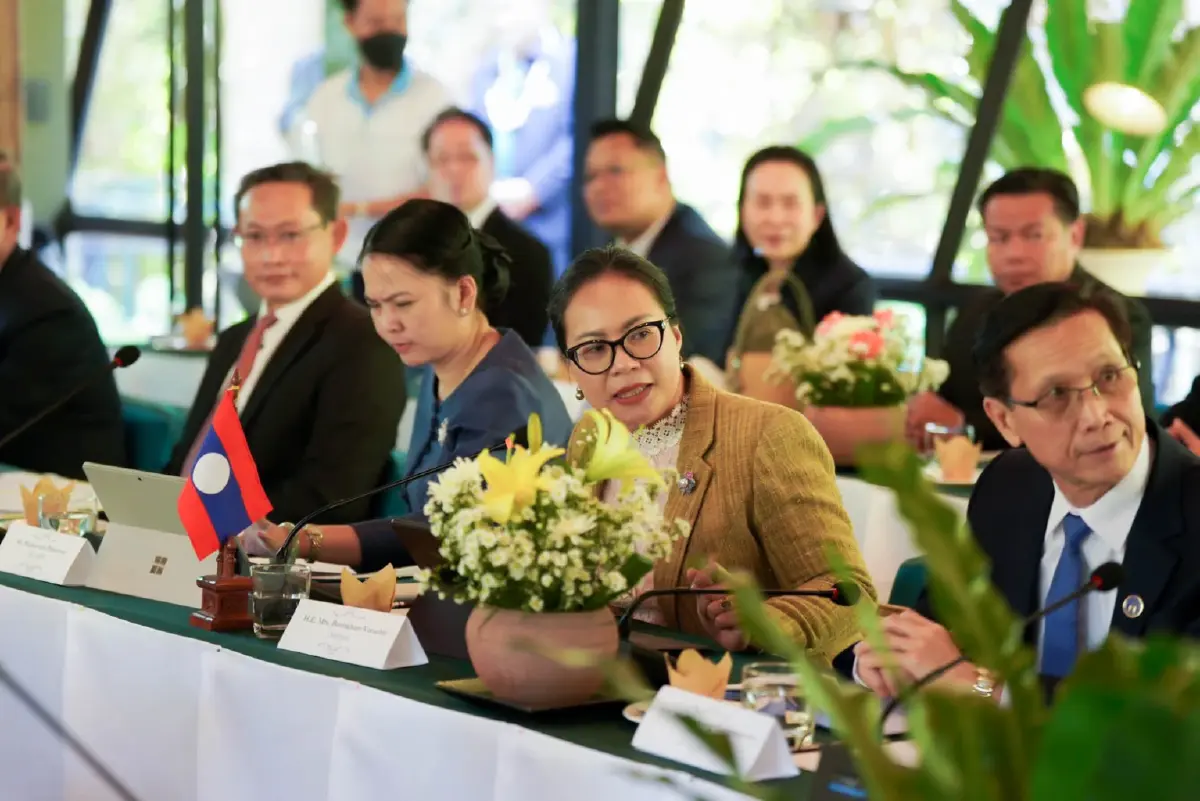 “วราวุธ” ร่วมวางศิลาฤกษ์ “โครงการสร้างสวนรุกขชาติไทย – ลาว” ที่นครเวียงจันทน์ สปป.ลาว พร้อมแลกเปลี่ยนความร่วมมือแก้ไขปัญหาสภาวะโลกร้อน