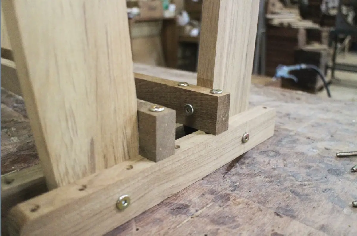 ‘ปิกนิก เทเบิล’เฟอร์นิเจอร์ไม้สักสุดคูล คิด-ออกแบบแนวCircular Economy