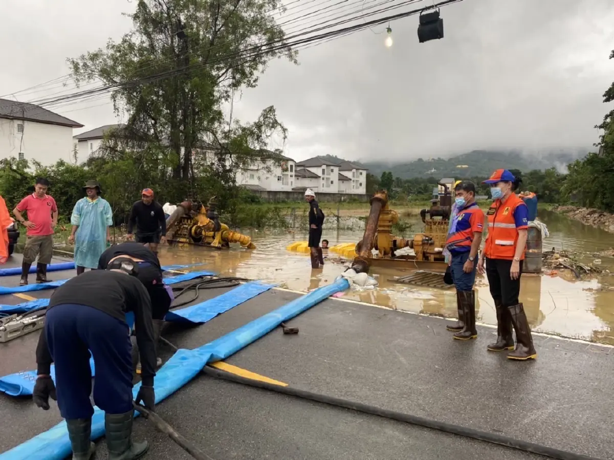 4 จังหวัดภาคใต้ น้ำยังท่วม ปภ.ประสานเร่งระบายน้ำ–ช่วยเหลือผู้ประสบภัย
