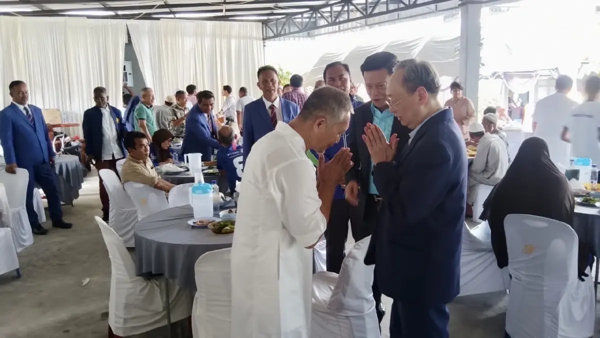 “สนธิรัตน์”ย้ำสัมพันธ์” สร้างอนาคตไทย-บ้านใหญ่นราธิวาส”เหนียวแน่น