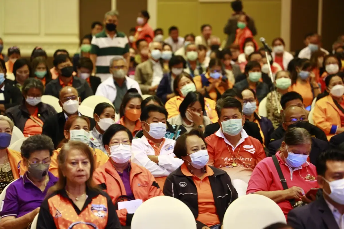 สมาชิกชาติพัฒนากล้าปลื้มนโยบายแก้น้ำมันแพง ค่าไฟถูก มอเตอร์เวย์ทั่วไทย