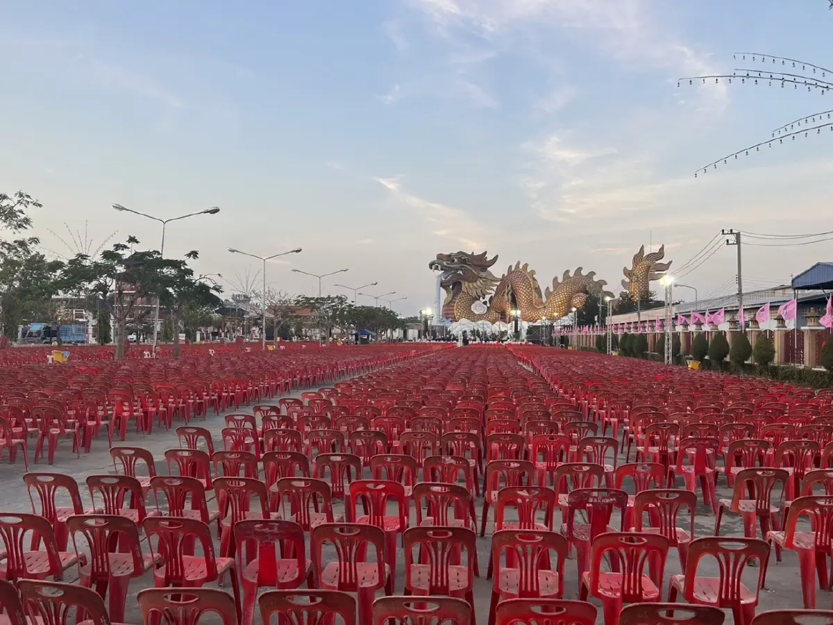 "ชทพ." เอาฤกษ์เอาชัย เปิดเวที "สุพรรณบุรี" ประกาศชักธงรบ เลือกตั้ง66