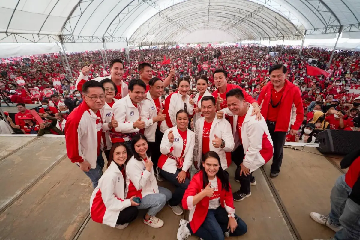 สแกน 5 จังหวัดอีสาน ฐานถูกเจาะ ทัพใหญ่“อุ๊งอิ๊ง-พท.”ล็อกเป้า 34 + 4