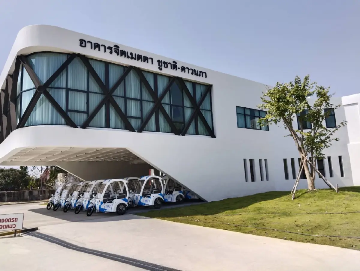 MTC สนับสนุนงบสร้างอาคาร และรถจักรยานยนต์พ่วงข้าง มอบให้แก่รพ.ใน จ.สุโขทัย