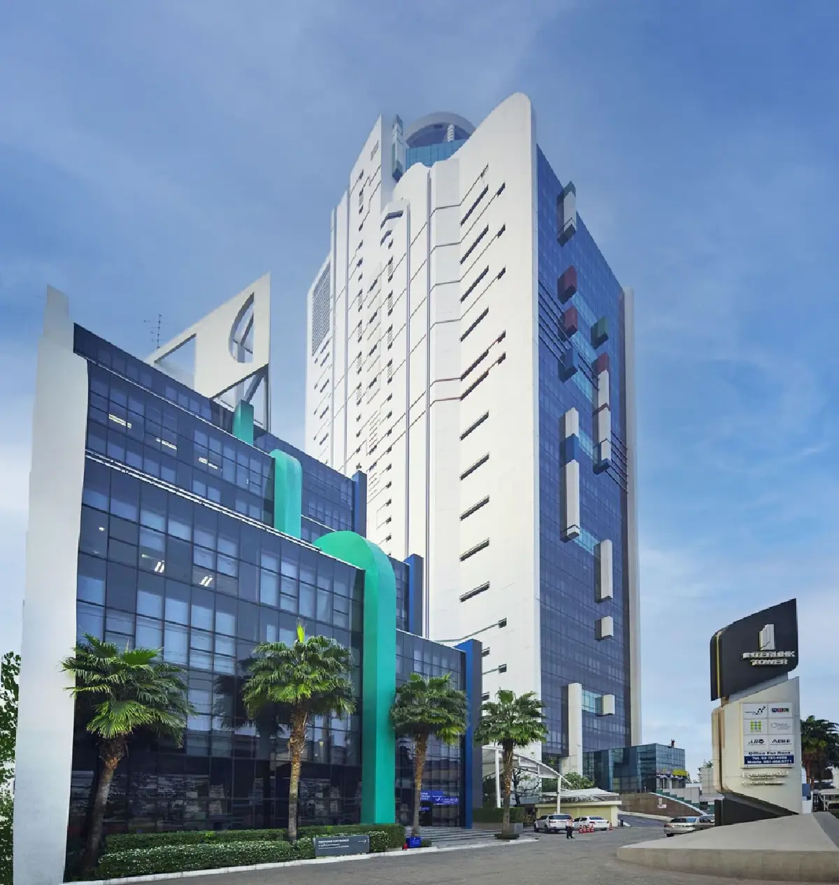 "AWC" เฟ้นทำเลทอง สู่ "อนาคตที่ดีกว่า" กับ 4 อาคารสำนักงานยุคใหม่