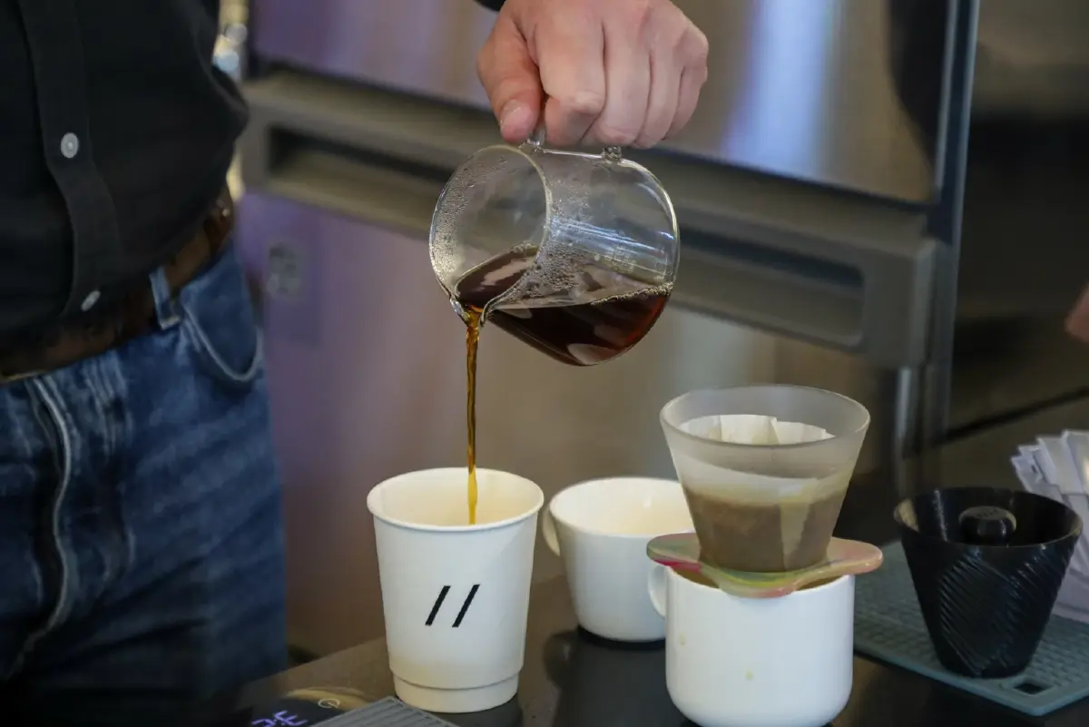 กรณ์พงษ์ วิวัฒน์ชัยกมล บวช 8 ปี ตกผลึกสู่ 'ร้านกาแฟ' มินิมอลลิสต์