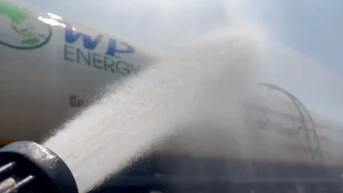 รถบรรทุกก๊าซแอลพีจีรั่ว ในโรงงานบรรจุก๊าซ ใช้เวลานาน 2 ชม. คุมสถานการณ์ได้