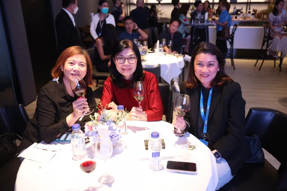 ยูโอบี รังสรรค์กิจกรรมชิมไวน์รสเลิศสำหรับลูกค้ากลุ่มมั่งคั่ง