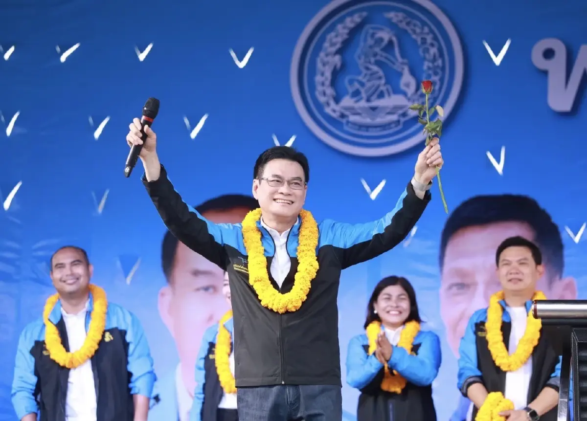 ปชป.กระหึ่มนครสวรรค์ คน 3 หมื่น แห่ฟัง “จุรินทร์”ปราศรัย