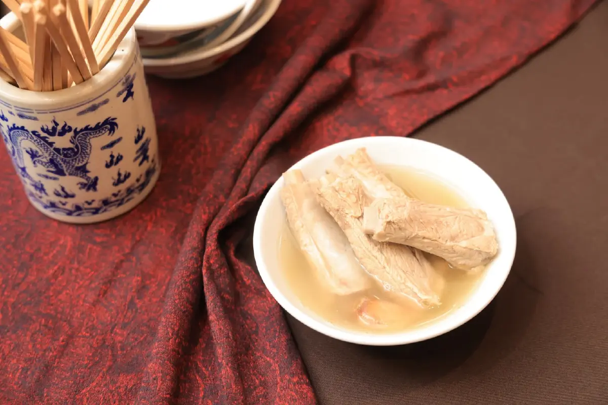 ‘ซงฟา’ ‘บักกุ๊ดเต๋’ จากสิงคโปร์ เปิดเมนูใหม่เสิร์ฟในหม้อดินกับโปรเด็ด