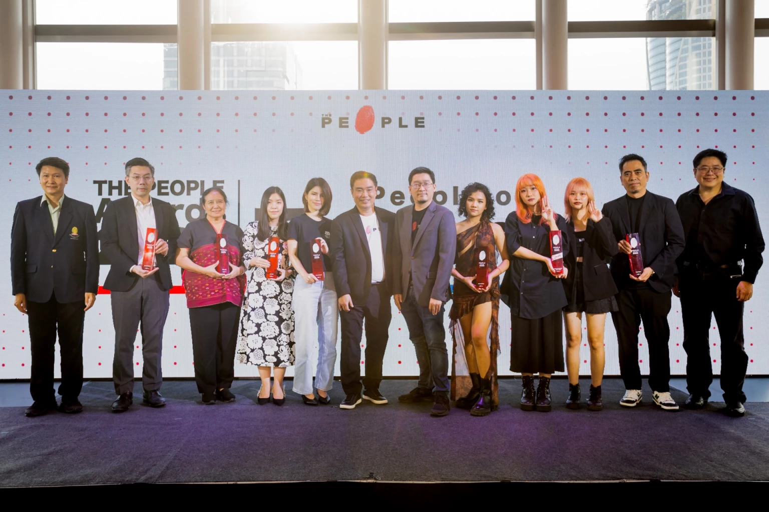 เปิดลิสต์ 10 บุคคลต้นแบบคว้ารางวัล The People Awards 2023
