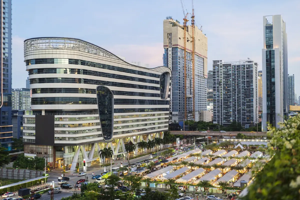 จีนแห่เช่า-ซื้อลุยเทรดดิ้ง ฮอสพิทาลิตี้ปลุกออฟฟิศ-คอนโดรัชดาพระราม9ฟื้น