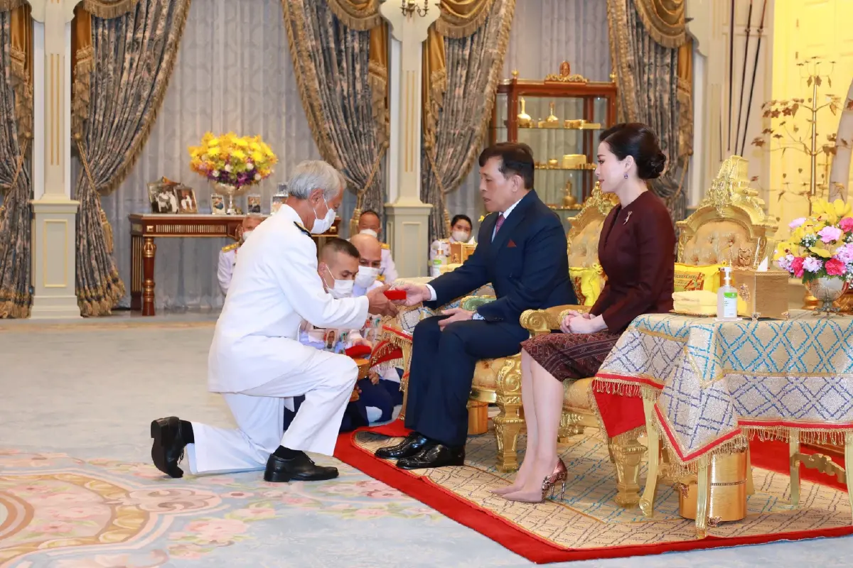 ในหลวง พระราชทานเหรียญดุษฎีมาลา เข็มศิลปวิทยาแก่ผู้ทรงคุณวุฒิในทางศิลปวิทยา ประจำปี 2565