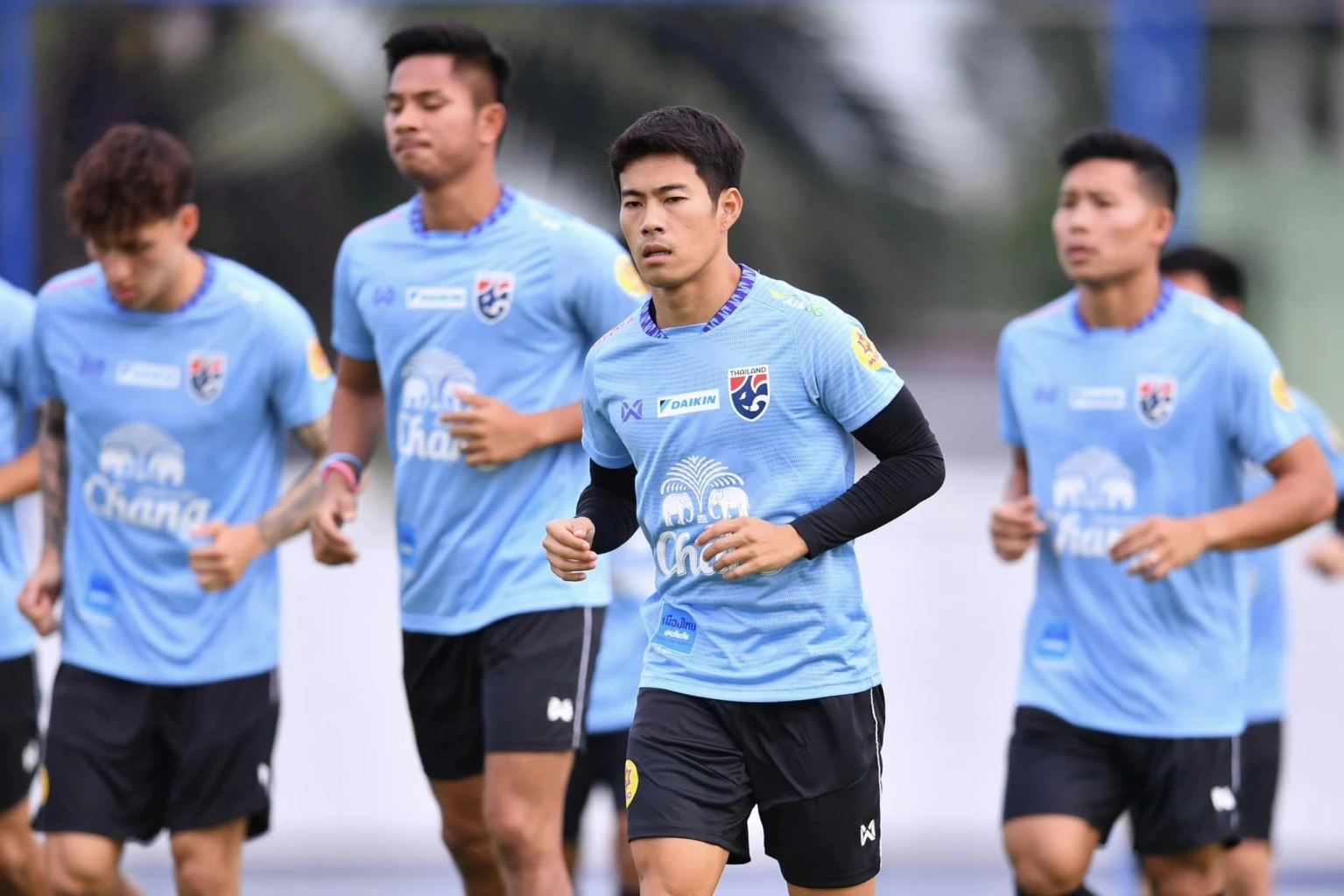 ฟุตบอลทีมชาติไทย ซ้อมต่อเนื่อง 'ธีรศิลป์' มองแง่ดี ผสมผสานแข้งดาวรุ่ง