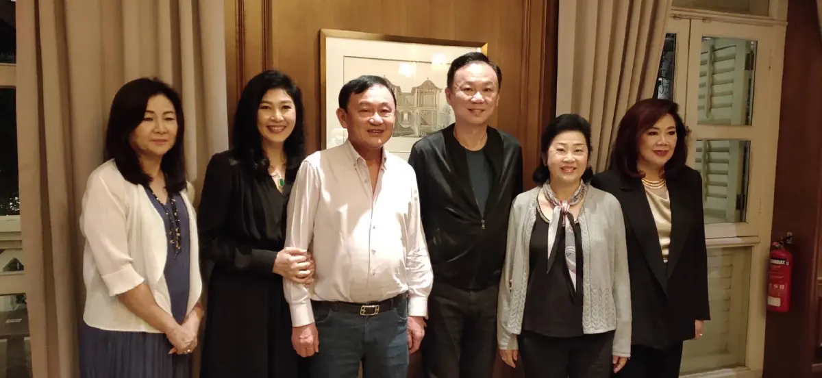 ‘ลูกไปป์’นำทีมคนใกล้ชิดทำบุญวันเกิด‘ยิ่งลักษณ์’เจ้าตัวโพสต์6ความทรงจำ