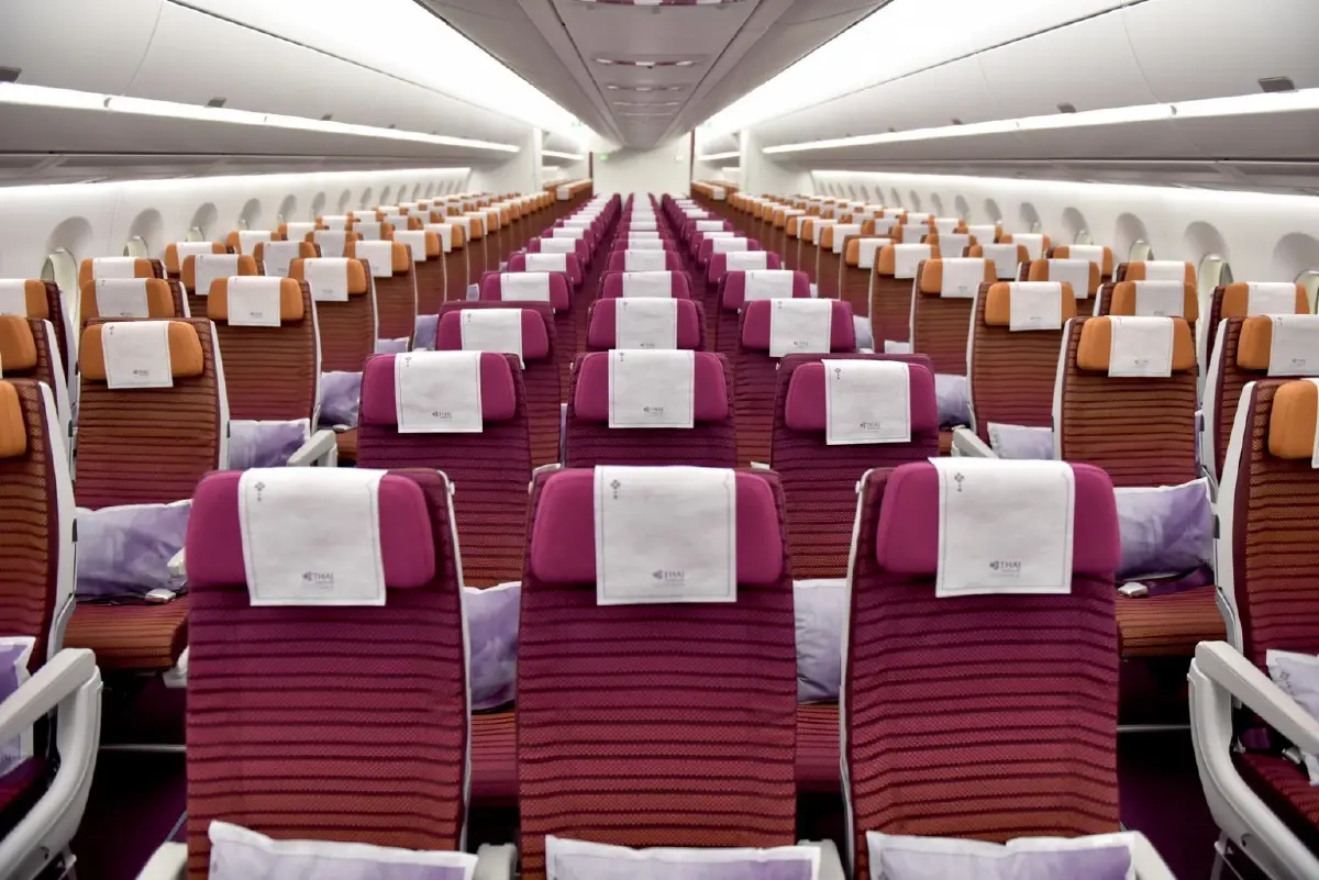 ‘การบินไทย’ เปิดตัวแอร์บัส ‘ภูเก็ต’ และ ‘เพชรบุรี’ เตรียมเสริมทัพฝูงบิน