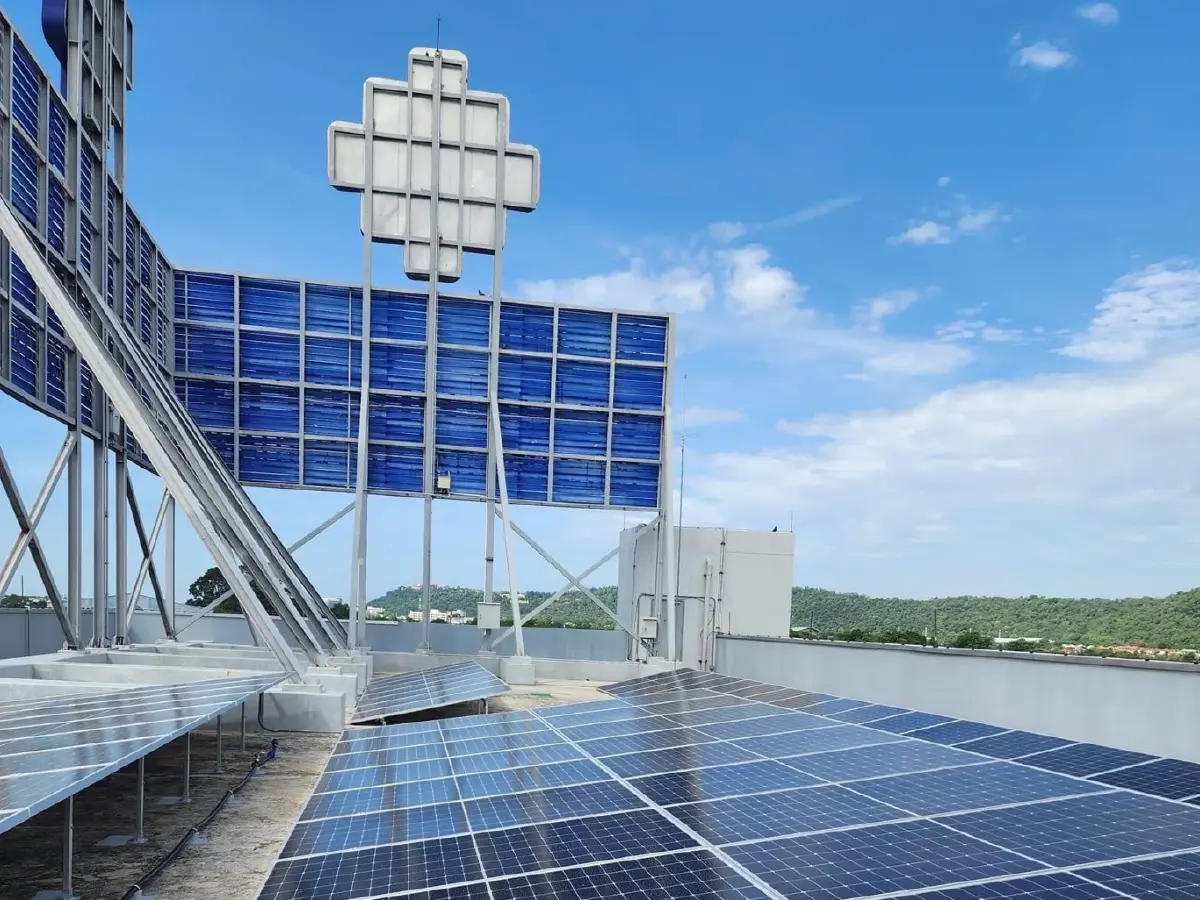 PRINC เดินหน้าใช้พลังงานทดแทนจากโซลาร์เซลล์ มุ่งเป้าสู่โรงพยาบาล Net Zero