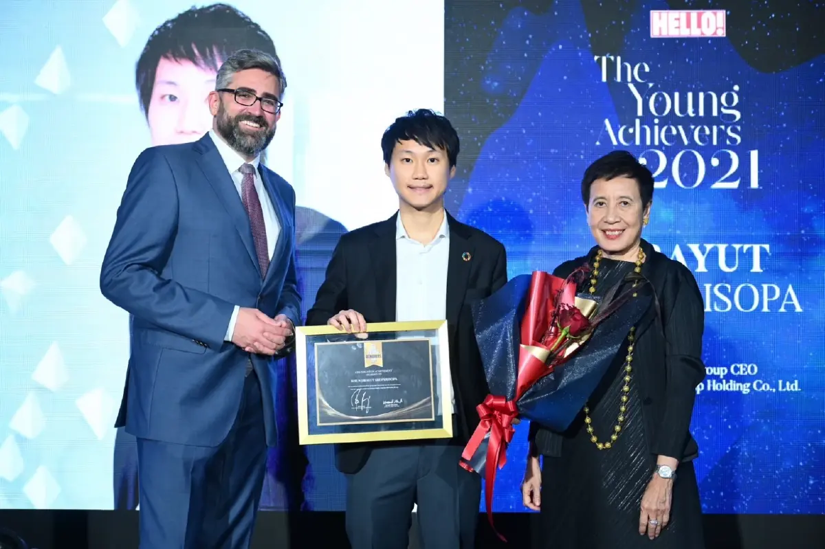 'ท๊อป จิรายุส ทรัพย์ศรีโสภา' คว้ารางวัลในงาน The Young Achievers 2023