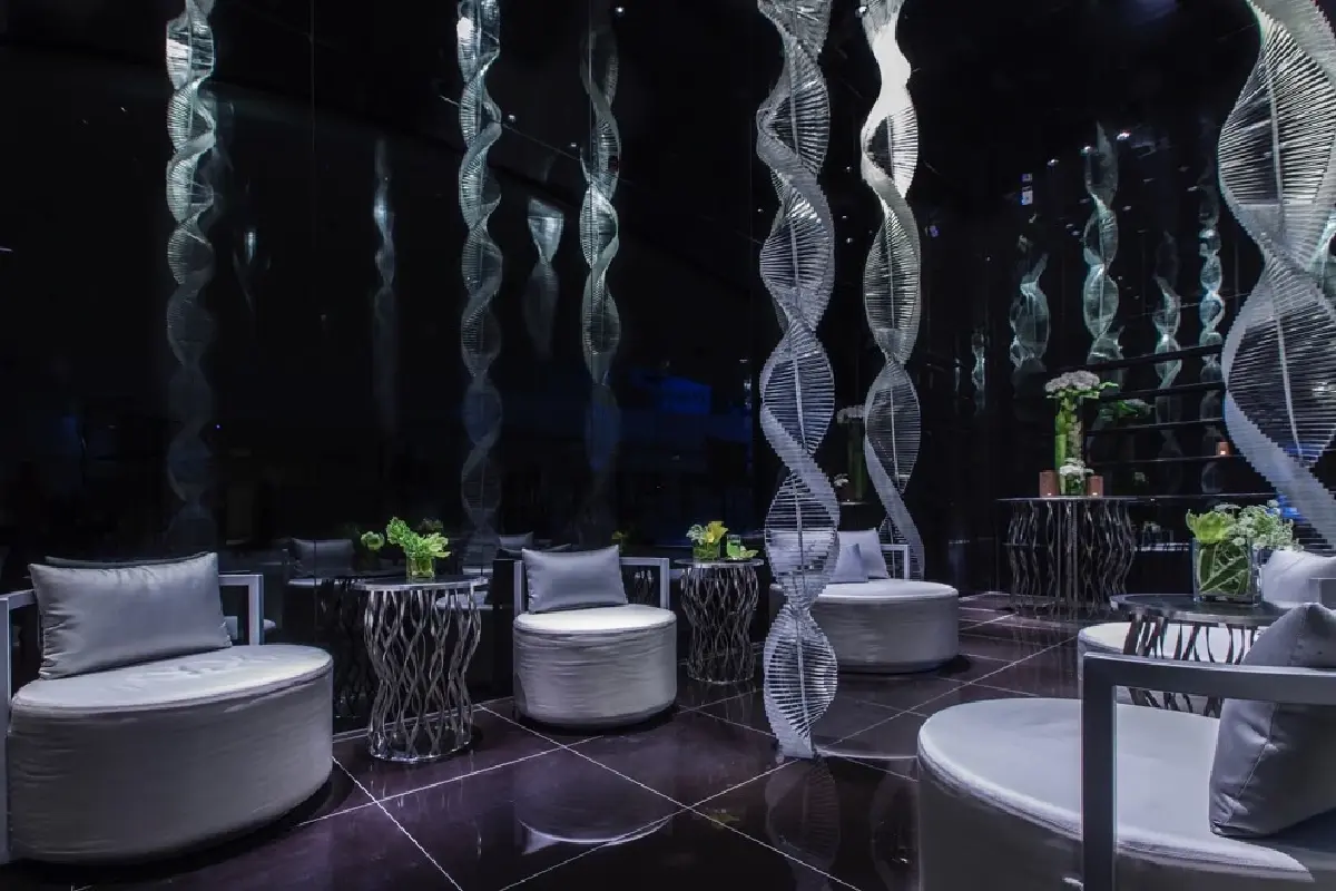 'นพ.อมรศิษฐ์ พานศิลป์' ‘สวยด้วยนวัตกรรม’ (ที่ไม่พึ่งมีดหมอ)