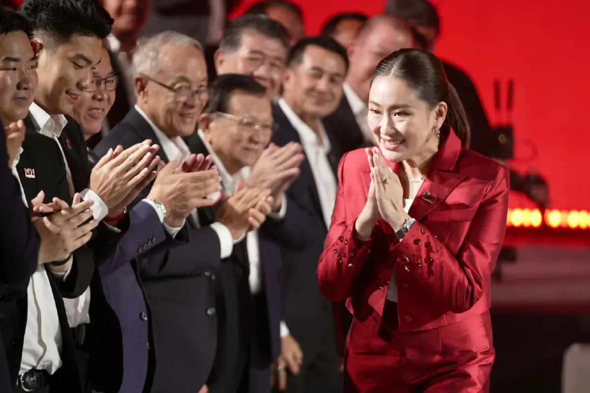 ‘เพื่อไทย’ยุคใหม่ใต้เงารุ่นเก่า เปิดคอนเนกชัน 23 กก.บห. ทายาท ‘บ้านใหญ่’