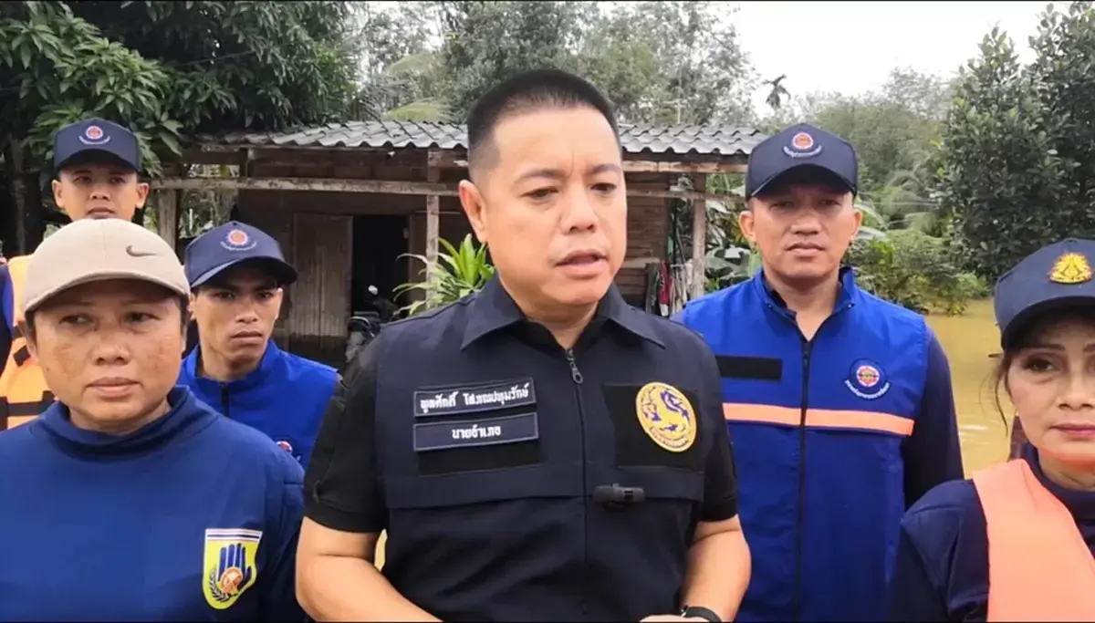 อ่วม!  น้ำป่าทะลักท่วม 2 อำเภอสุราษฎร์ธานี ประชาชนเดือดร้อนกว่า 5 พันคน