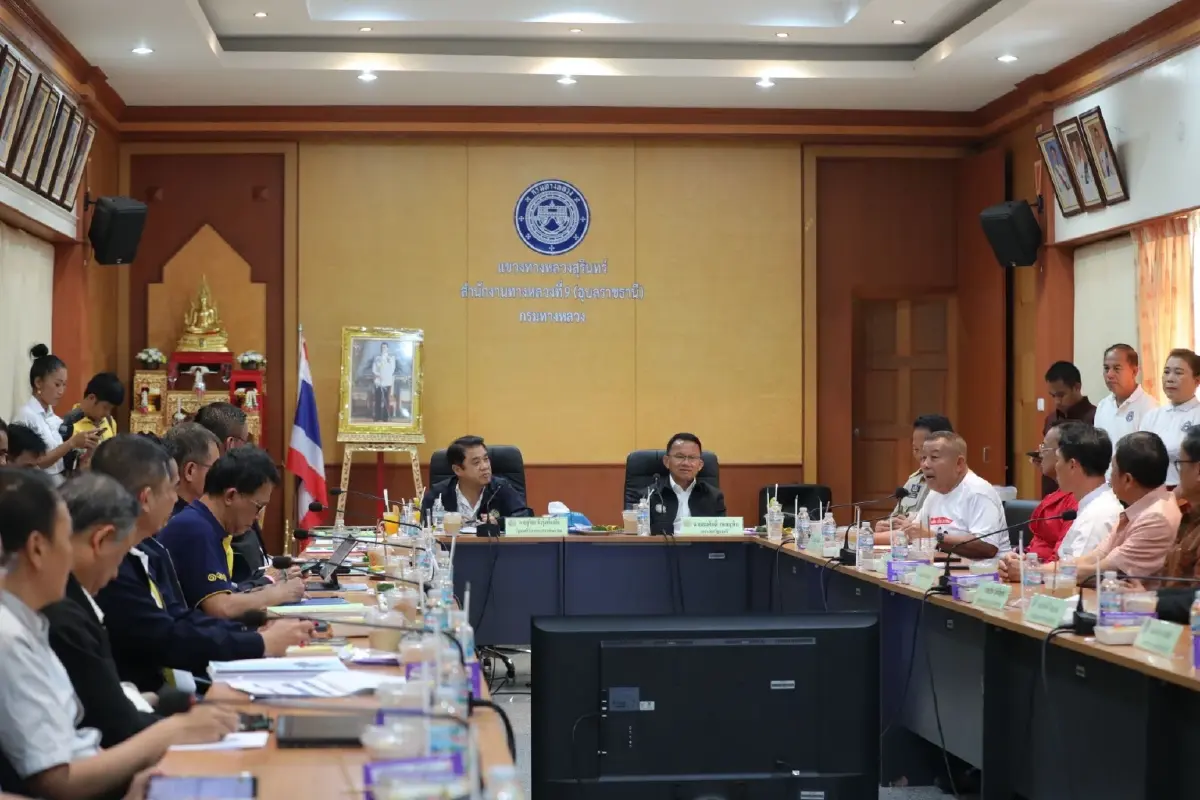 'สมศักดิ์' ควง 'สุริยะ-มนพร' ลงพื้นที่สุรินทร์-ศรีสะเกษ สส.ต้อนรับพรึบ