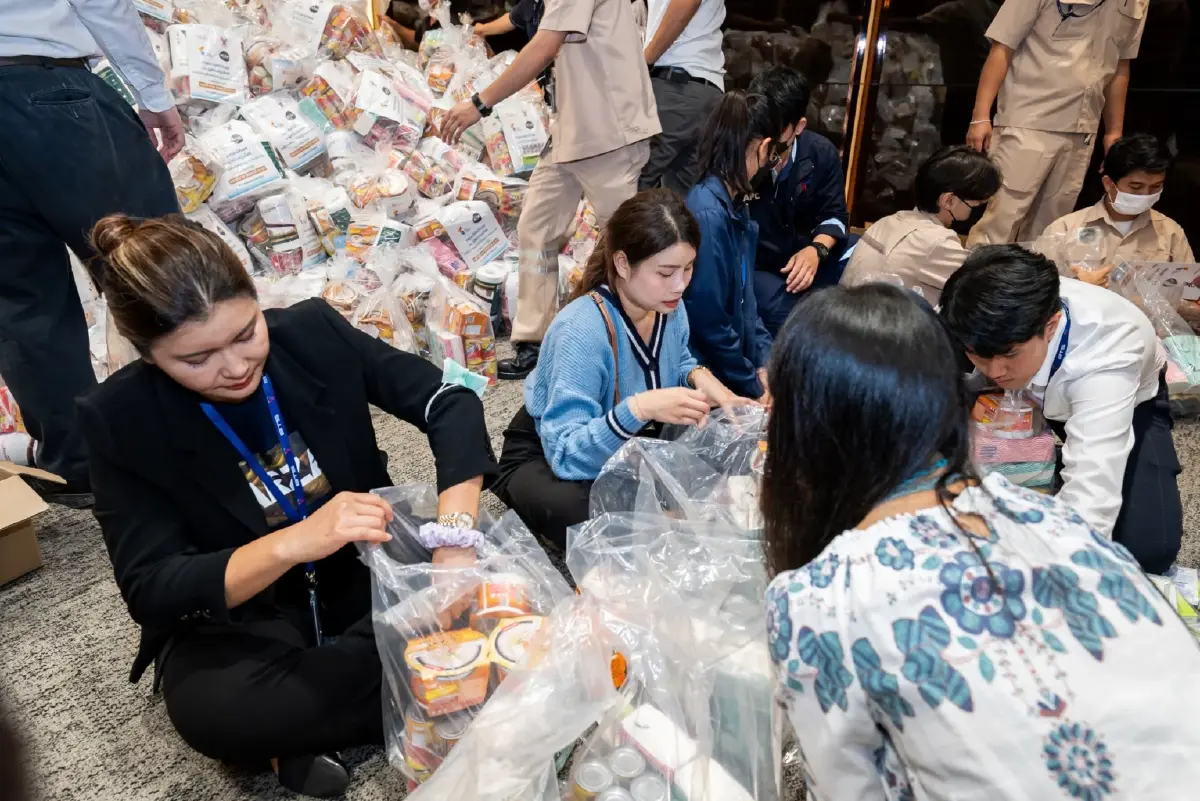 กลุ่มบริษัทบีทีเอส ผนึกพันธมิตร ร่วมส่งถุงยังชีพให้ผู้ประสบอุทกภัยภาคใต้