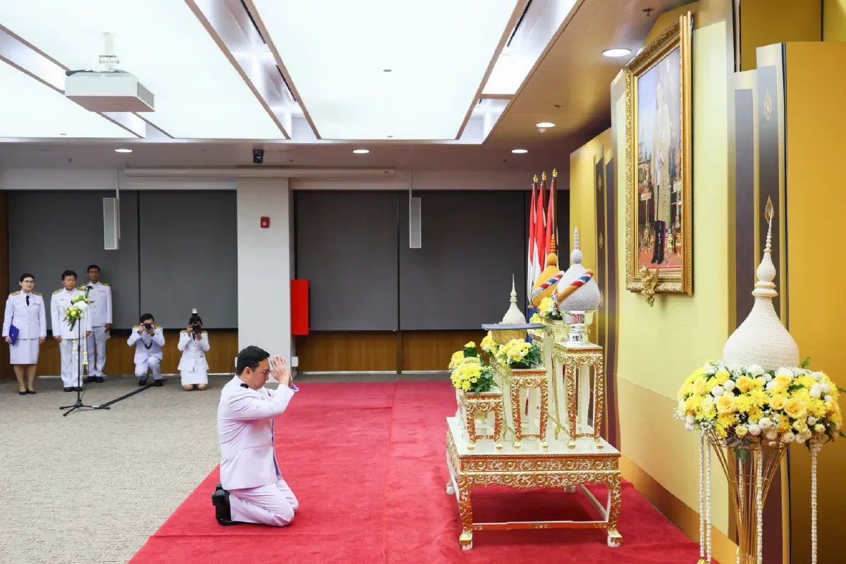 จุดอ่อน ฝ่ายค้าน ‘ไม่ค้าน’  ‘ก้าวไกล’ ลดบทฝ่ายแค้น ?