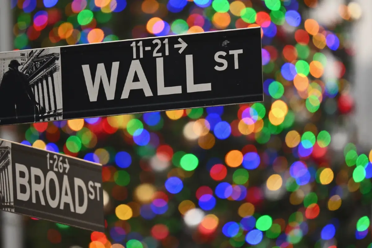 BofA เผยกองทุนเพิ่มน้ำหนักลงทุนหุ้นสูงสุดรอบ 2 ปี เชื่อ 2024 ตลาดบอนด์ปังสุด