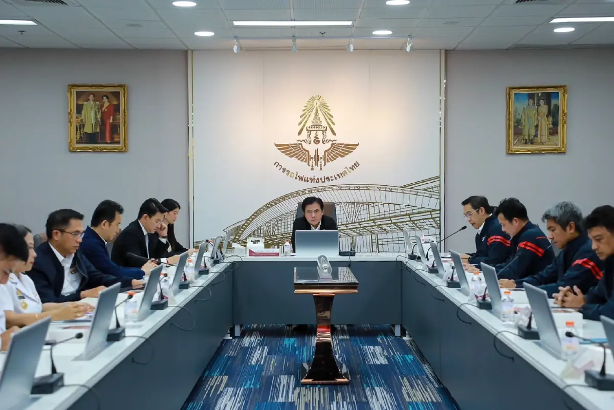 'สุรพงษ์' สั่งเจรจาเอกชนเพิ่มเวลาเปิดรถไฟฟ้า รับดีมานด์เที่ยวปีใหม่