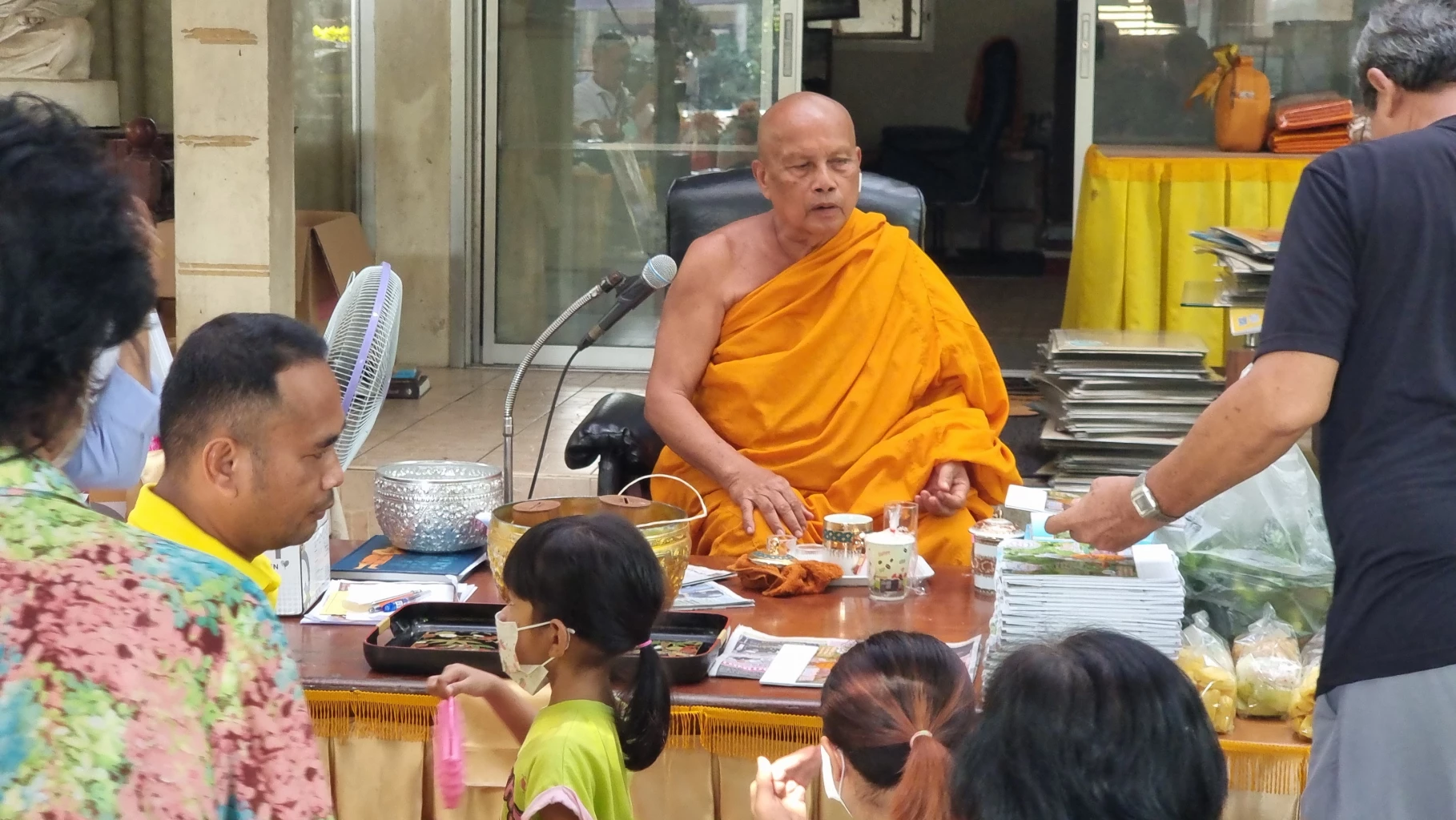 ปีชงมีไว้หลอกคนโง่ VS โมฆบุรุษ .. ไม่รู้ศาสตร์ปีชง เชื่อชงกาแฟจะอิ่มกว่า