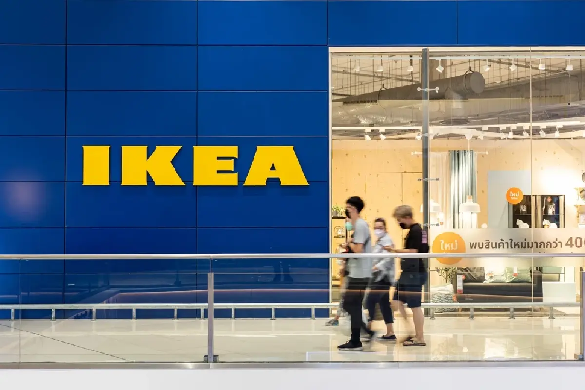 อะไรทำให้ IKEA กว้านซื้อ ‘ห้างใกล้เจ๊ง’ ในยุคที่ ‘ห้างใกล้ตาย’ ?