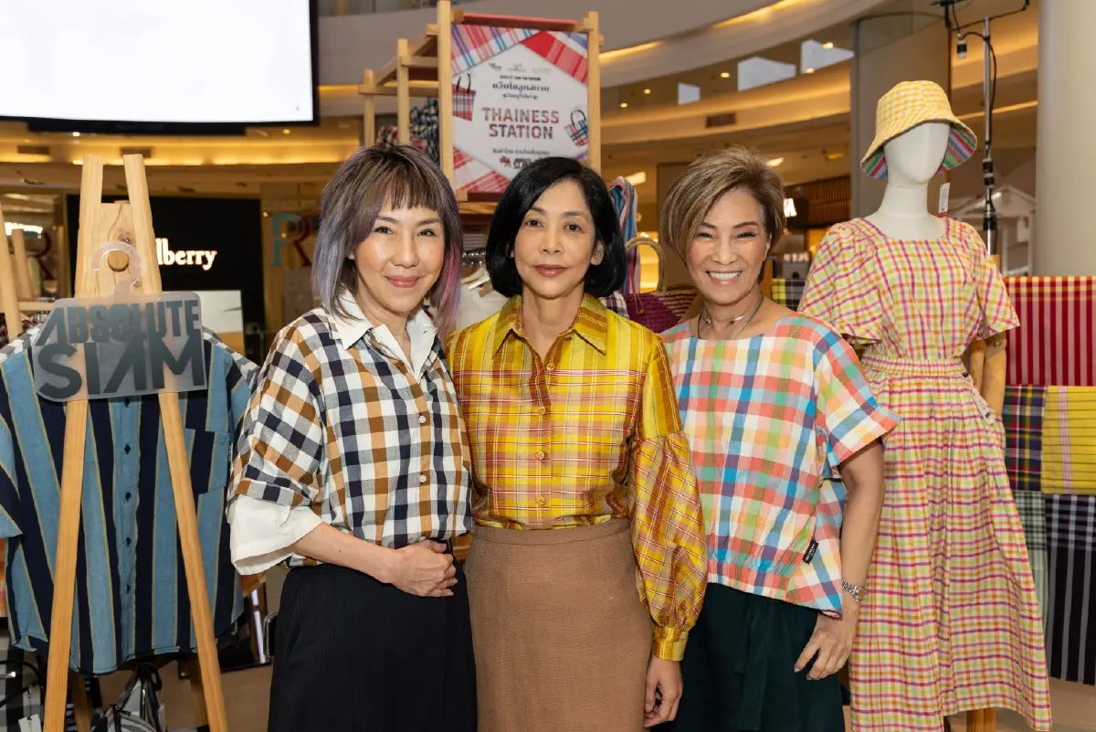 'เศรษฐา' เยี่ยมชมป๊อบอัพช็อป 'THAINESS STATION' สยามพารากอน